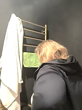 jusichka online show from March 9, 2026, 6:50 am