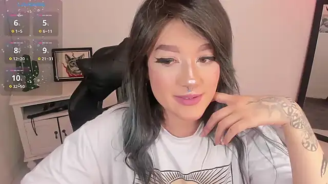 kat apple online show from November 7, 2025, 5:13 pm