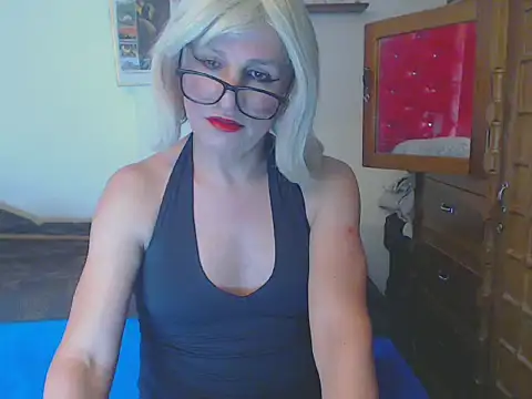LorenJade online show from March 20, 2025, 7:14 am