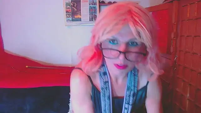 LorenJade online show from November 21, 2025, 7:18 am