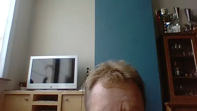 bertolini online show from September 26, 2025, 3:16 pm