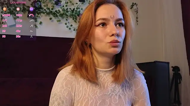 girl with snaketatto0 online show from September 18, 2025, 2:57 am