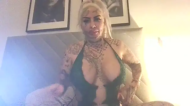 Snapshot of Jeanny_Bln chatting on December 4, 2024, 10:24 am Jeanny Bln online show from December 4, 2024, 10:24 am