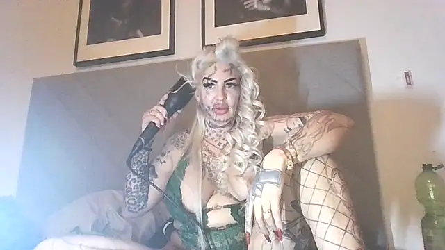 Snapshot of Jeanny_Bln chatting on December 4, 2024, 3:54 pm Jeanny Bln online show from December 4, 2024, 3:54 pm