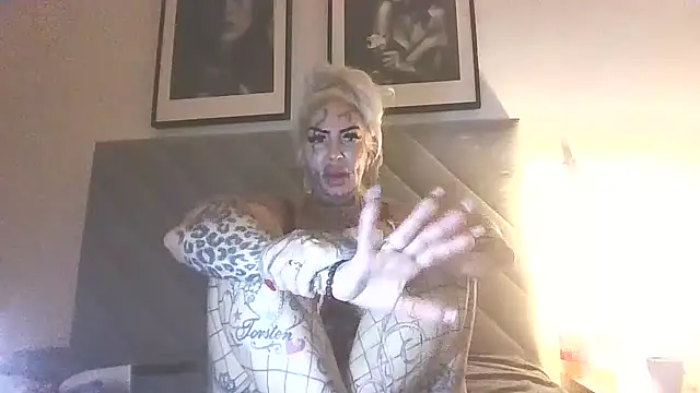 Snapshot of Jeanny_Bln chatting on December 6, 2024, 3:44 pm Jeanny Bln online show from December 6, 2024, 3:44 pm