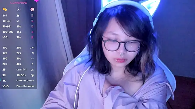 Snapshot of maydaykimmy chatting on April 22, 2026, 12:35 am maydaykimmy online show from April 22, 2026, 12:35 am