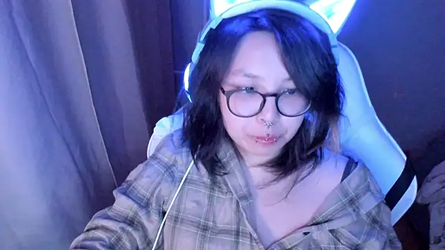 Snapshot of maydaykimmy chatting on May 1, 2026, 9:52 pm maydaykimmy online show from May 1, 2026, 9:52 pm