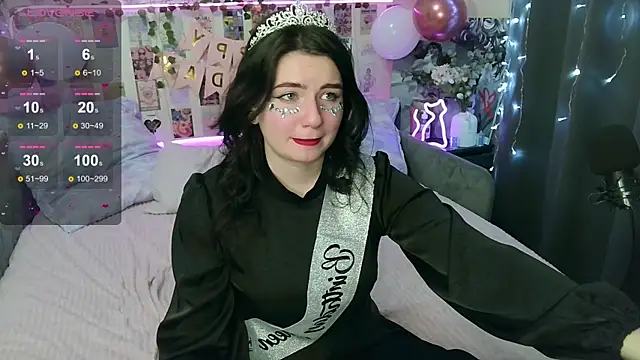 Snapshot of ss-katekisa-ss chatting on December 7, 2024, 11:56 pm ss-katekisa-ss online show from December 7, 2024, 11:56 pm