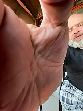 SUUKAM online show from March 12, 2025, 1:40 pm