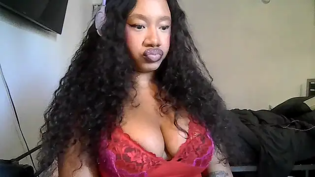 goddessdaisysky online show from April 26, 2026, 5:32 pm