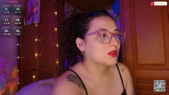 Snapshot of eva_rosse69 chatting on May 18, 2026, 12:11 pm eva rosse69 online show from May 18, 2026, 12:11 pm