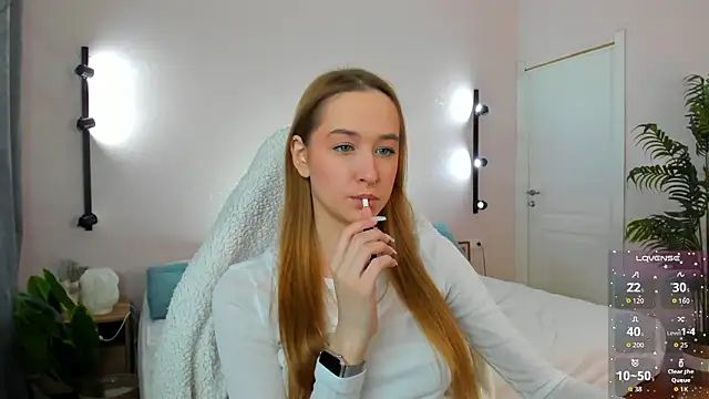 Sweett Monica online show from March 24, 2026, 12:48 am