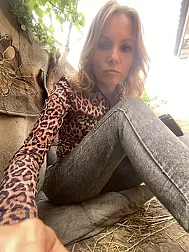 Anita-Smith online show from May 25, 2026, 9:59 am