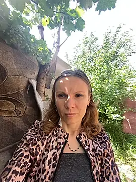 Snapshot of Anita-Smith chatting on June 9, 2026, 10:05 am Anita-Smith online show from June 9, 2026, 10:05 am