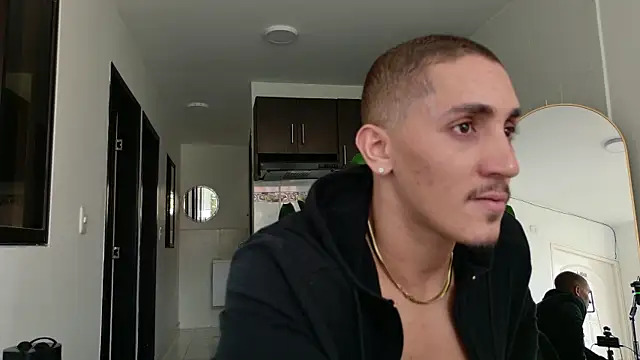 MikeRoss7777 online show from October 28, 2025, 3:14 pm