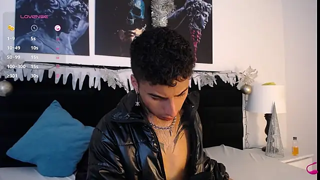 Snapshot of JuanCamiilo_66 chatting on December 22, 2024, 9:20 pm JuanCamiilo 66 online show from December 22, 2024, 9:20 pm