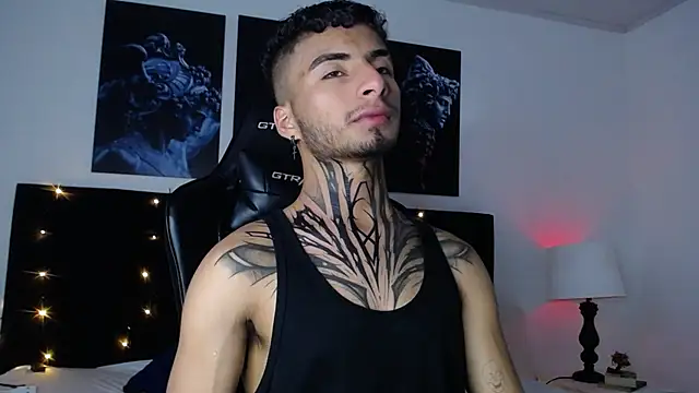 Snapshot of JuanCamiilo_66 chatting on February 11, 2025, 9:46 pm JuanCamiilo 66 online show from February 11, 2025, 9:46 pm