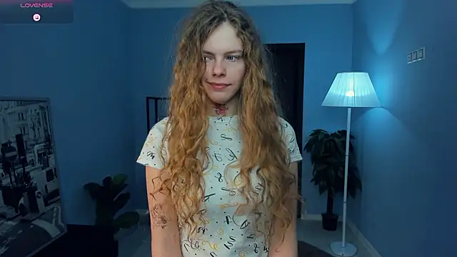 RayaNenlia online show from February 9, 2026, 5:11 am