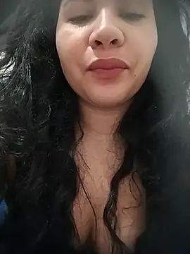 Yara0k online show from June 12, 2026, 7:07 am