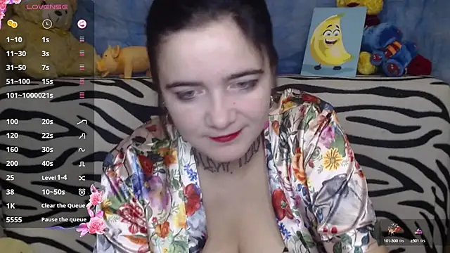 Snapshot of Yours_good_mood chatting on December 11, 2024, 1:26 am Yours good mood online show from December 11, 2024, 1:26 am