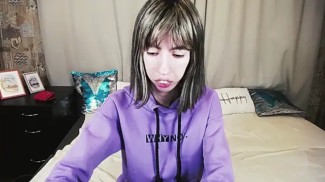 Snapshot of Unusual_G chatting on October 1, 2025, 5:13 am Unusual G online show from October 1, 2025, 5:13 am