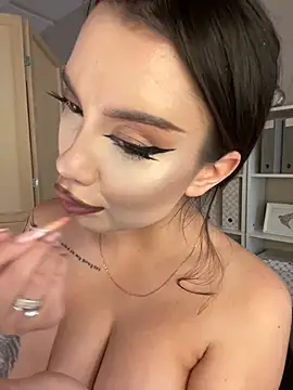 BamBam XO online show from February 3, 2025, 12:03 pm