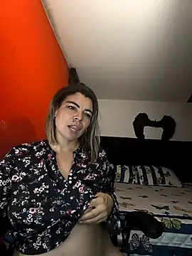 charlotedoll online show from March 17, 2026, 1:43 am