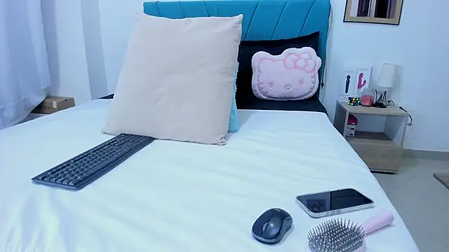 kamila lopez online show from February 19, 2026, 7:43 pm