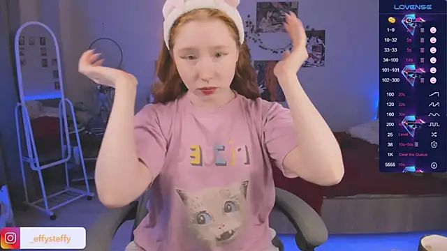 CallMeEffy1 online show from March 18, 2026, 4:32 pm