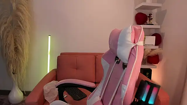 veronicaxx69 online show from March 2, 2026, 4:03 am