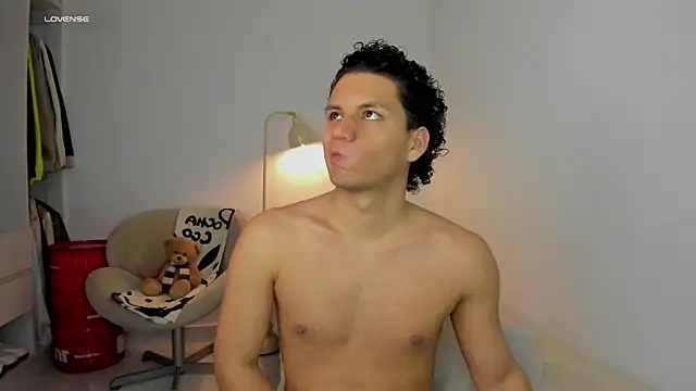 Curlblue online show from October 28, 2025, 6:50 am