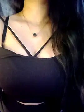 Snapshot of _sunshine- chatting on September 17, 2025, 8:43 pm  sunshine- online show from September 17, 2025, 8:43 pm