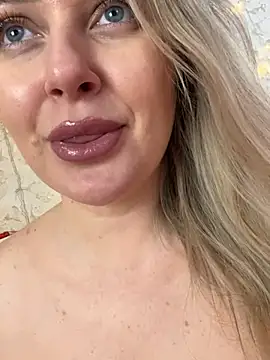 Snapshot of LadyLolyPop_ chatting on March 6, 2025, 9:25 am LadyLolyPop  online show from March 6, 2025, 9:25 am