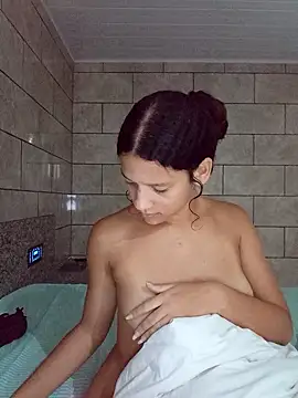 Snapshot of By_Aninha chatting on January 31, 2026, 7:11 pm By Aninha online show from January 31, 2026, 7:11 pm