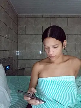 Snapshot of By_Aninha chatting on February 13, 2026, 9:16 am By Aninha online show from February 13, 2026, 9:16 am