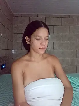 Snapshot of By_Aninha chatting on February 18, 2026, 9:11 pm By Aninha online show from February 18, 2026, 9:11 pm