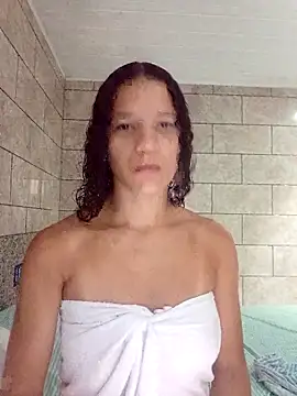 Snapshot of By_Aninha chatting on April 30, 2026, 11:05 am By Aninha online show from April 30, 2026, 11:05 am