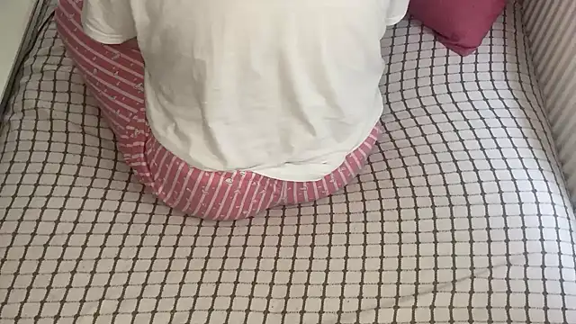 Ceyceys online show from December 19, 2025, 10:55 am