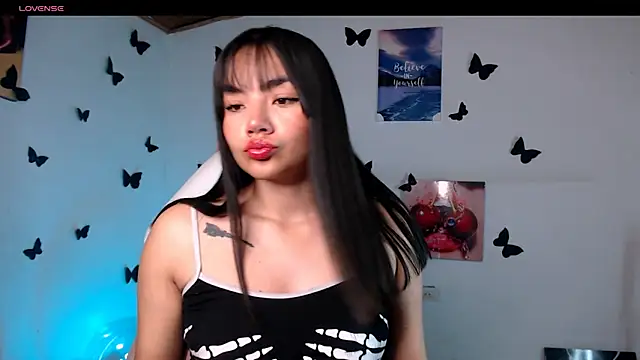 Snapshot of _serendepia_ chatting on March 23, 2025, 5:43 am  serendepia  online show from March 23, 2025, 5:43 am