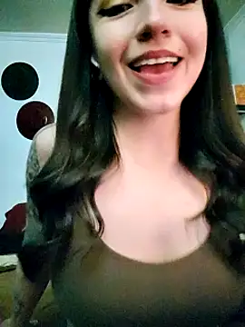 Snapshot of Paudelatorre chatting on March 8, 2025, 12:55 am Paudelatorre online show from March 8, 2025, 12:55 am