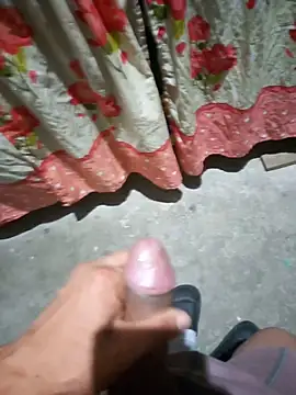 pujarteag online show from May 28, 2026, 4:54 am