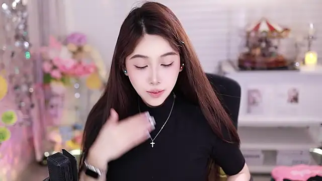 SleepArtist online show from February 13, 2026, 5:58 am