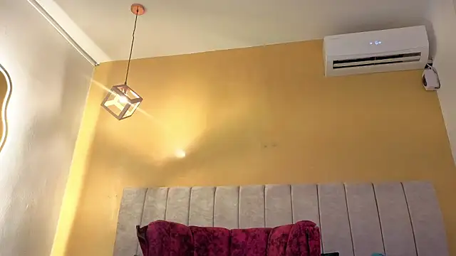 lexyfyre online show from March 26, 2026, 12:44 pm