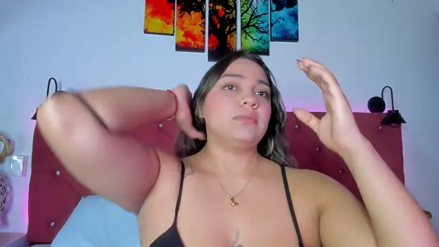 Snapshot of Abril_Gomez06 chatting on November 18, 2025, 7:40 pm Abril Gomez06 online show from November 18, 2025, 7:40 pm