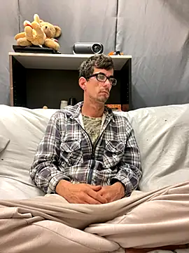 joeiandola online show from October 30, 2025, 5:46 pm