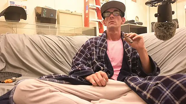 joeiandola online show from April 11, 2026, 6:45 pm