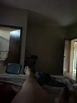 Snapshot of richiii22222 chatting on February 17, 2025, 12:43 am richiii22222 online show from February 17, 2025, 12:43 am