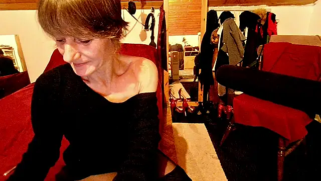 Hot Colettte online show from December 19, 2025, 11:01 pm