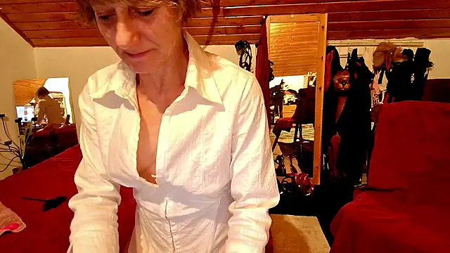 Hot Colettte online show from April 15, 2026, 7:58 pm