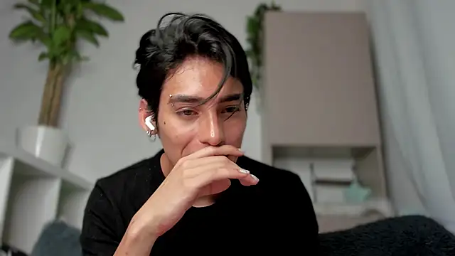 sebas rose online show from January 11, 2025, 1:06 am